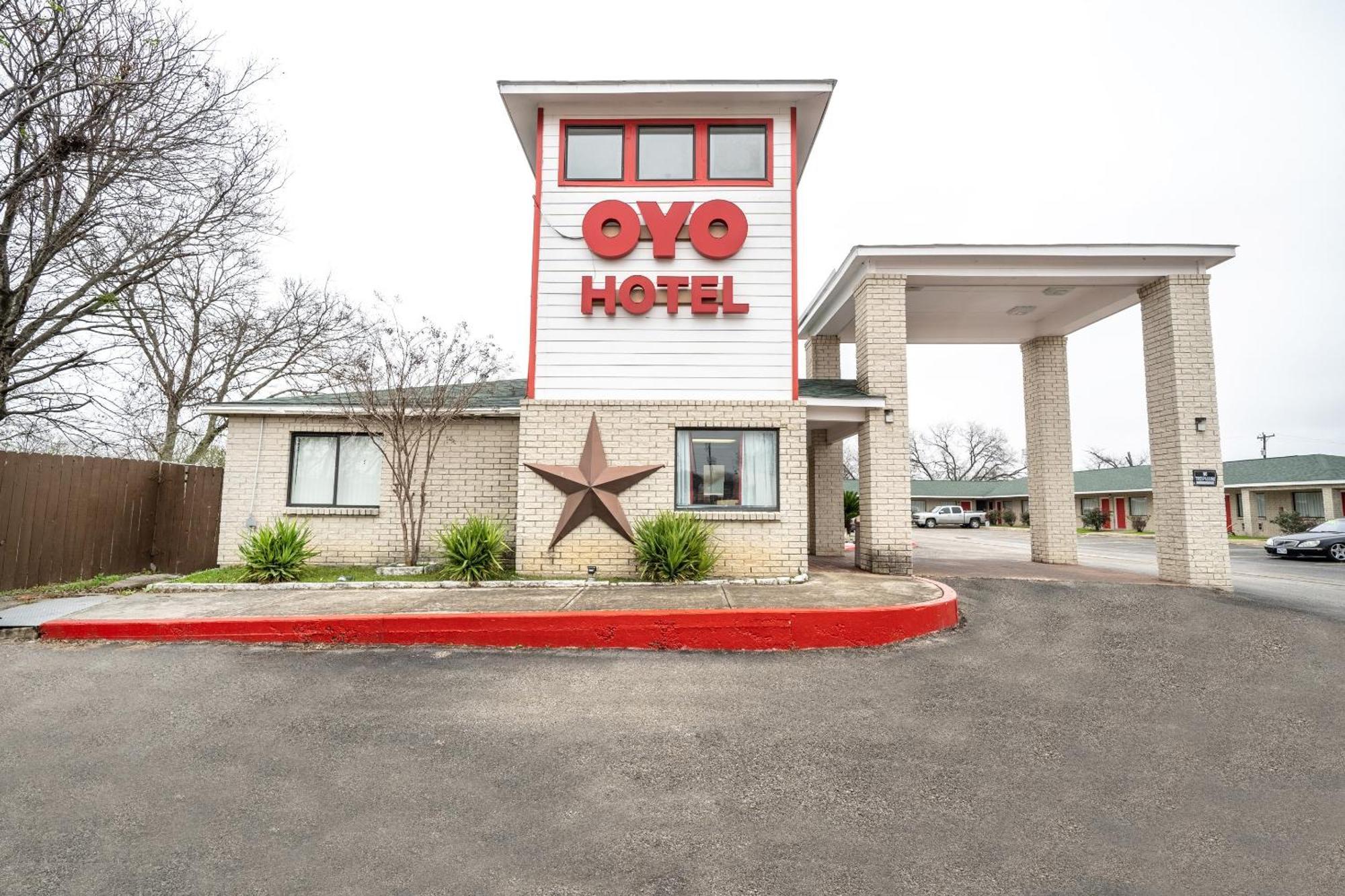 Oyo Hotel San Antonio Near At&T Center Kültér fotó